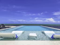 The Oasis - Image 2